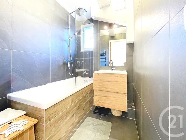 Appartement T4 à vendre - 4 pièces - 73.39 m2 - ST GERVAIS LES BAINS - 74 - RHONE-ALPES - Century 21 Cocar Immobilier